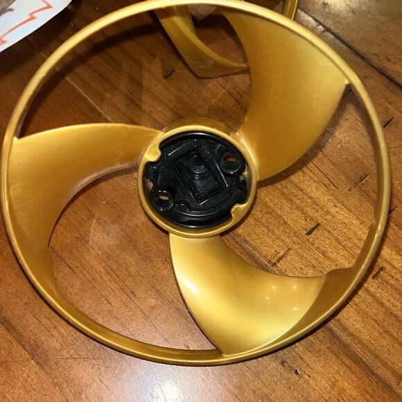 LEGO Green & Gold Propeller Replacement Parts & Bird - Picture 3 of 8